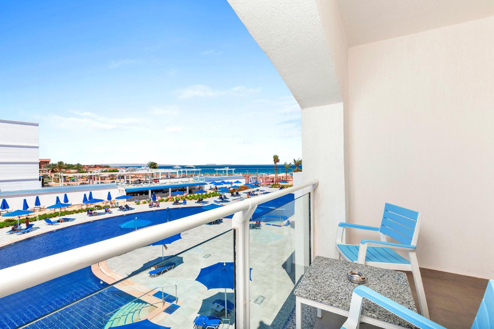 Pickalbatros Blu Spa Resort - Adults Friendly 16 Years Plus- Ultra All-Inclusive Хургада Екстер'єр фото Balcony of a hotel room