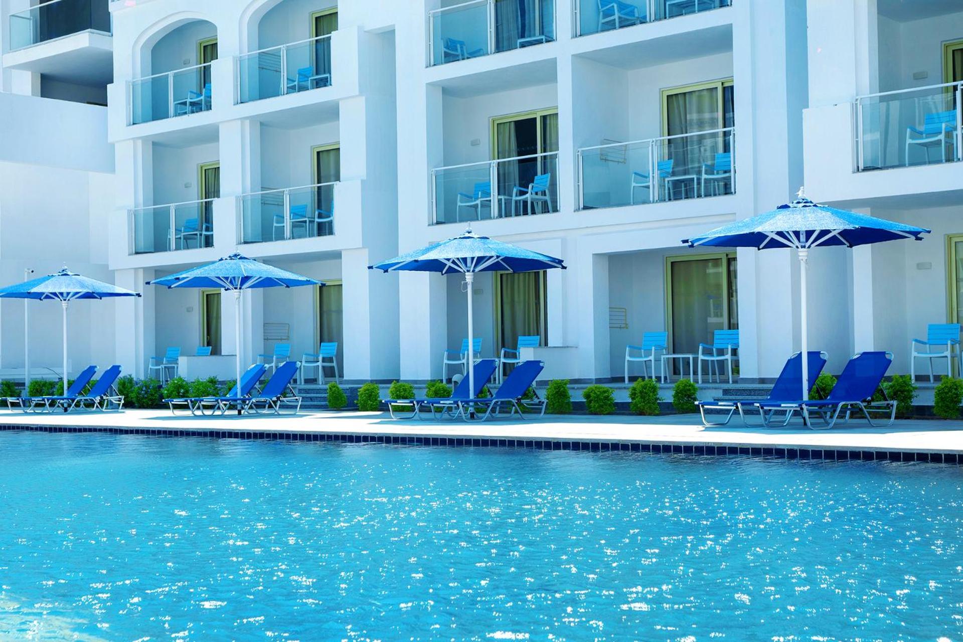 Pickalbatros Blu Spa Resort - Adults Friendly 16 Years Plus- Ultra All-Inclusive Хургада Екстер'єр фото The swimming pool at the hotel